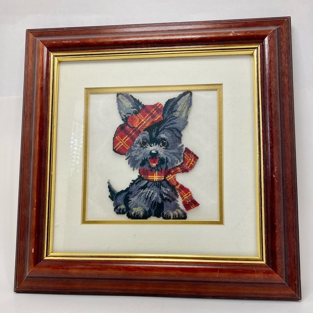 ✅Vintage Scottish Terrier Petit Point Plaid Embroidery Scotty Dog Framed Picture